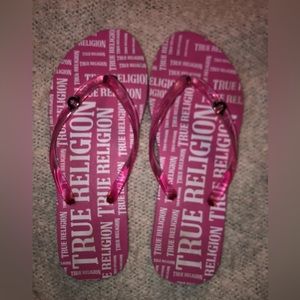 True Religion pink flip flops Size 7 womens